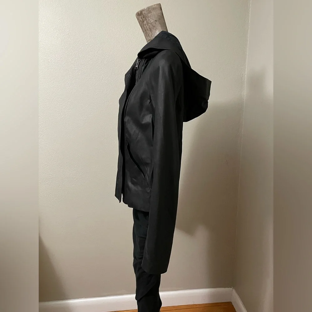 Vince scuba lamb skin leather jacket with hood size XS color black - Picture 4 of 8